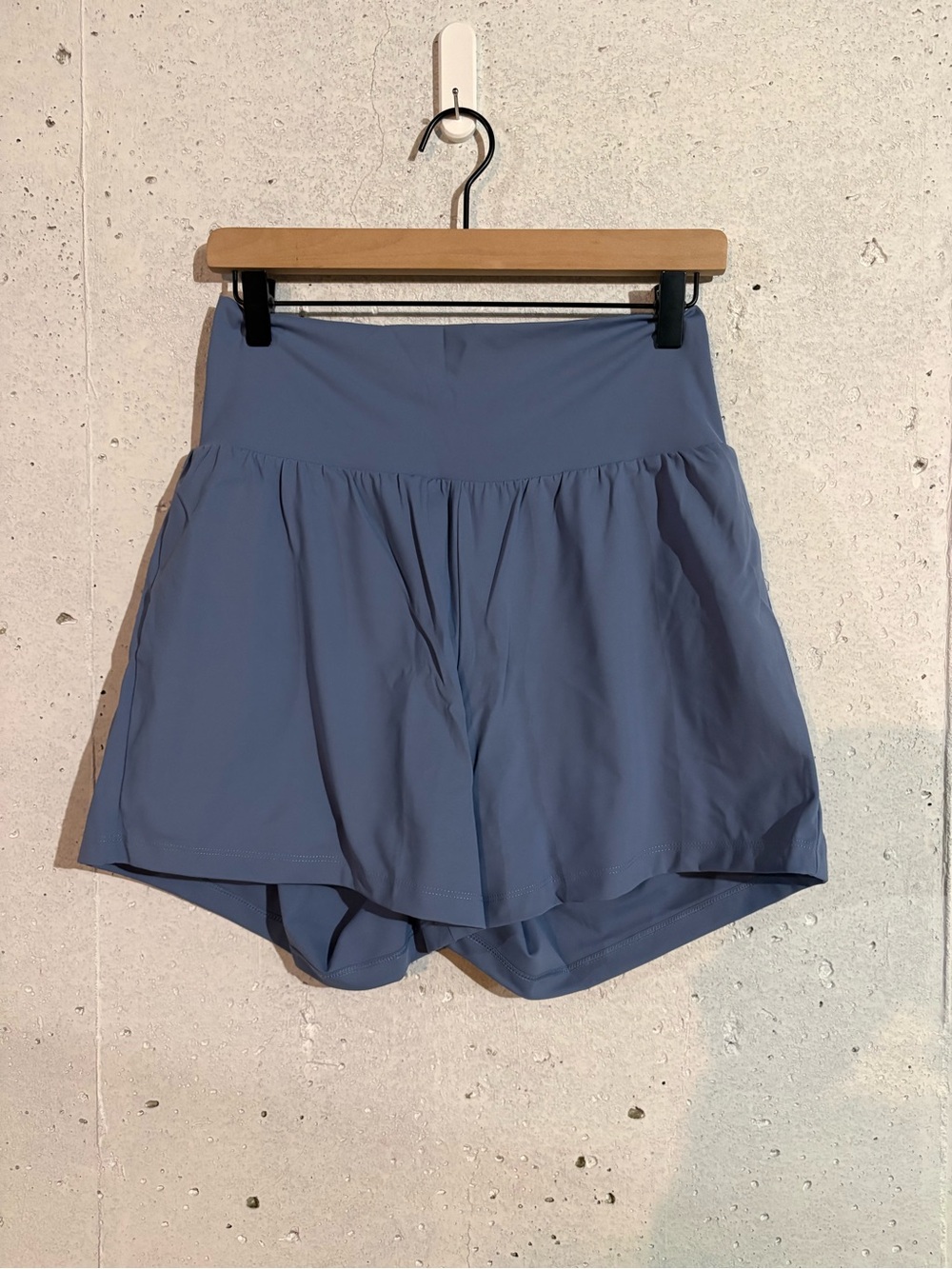 Halara SoftlyZero Airy Super High Waisted 2-in-1 Shorts | Size: Large Long